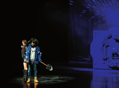 喜剧女王马丽重回话剧舞台 经典形象再次笑喷全场