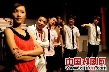 话剧《爱你就要背靠背》PK&ldquo;一夜情&rdquo;