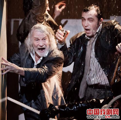 俄国话剧《暴风雨》举行新闻发布会