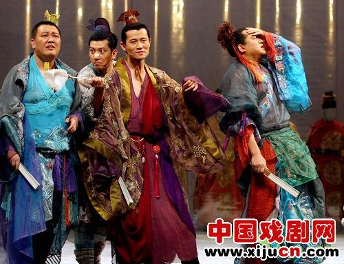 章劼、郝平等主演的话剧《明&mdash;&mdash;明朝那些事儿》顺利落幕