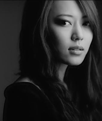 日籍女艺人铃木美妃自曝被迫辞演话剧《大街小巷》