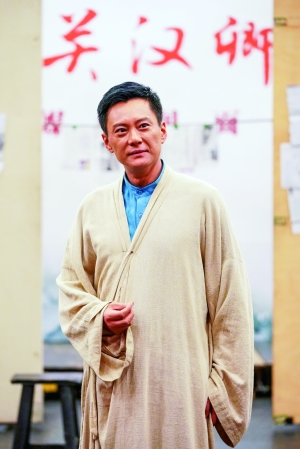 北京人艺新排话剧《关汉卿》