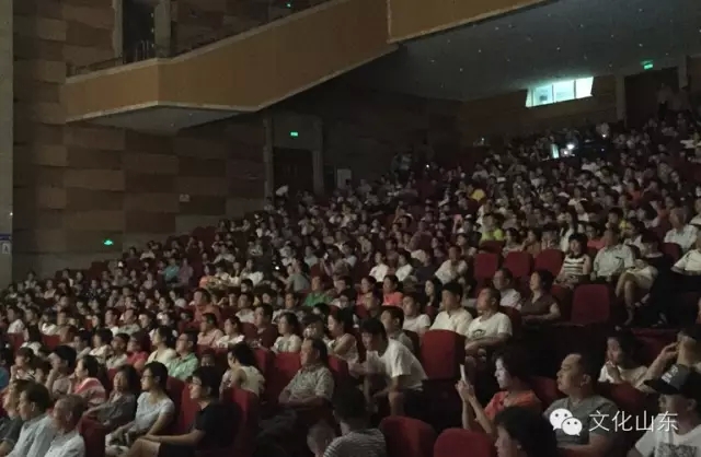 话剧《孔子》赴曲阜演出获赞