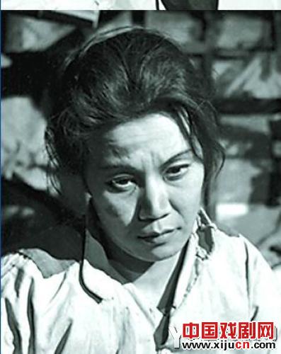 叶子话剧《茶花女》票房曾被挤爆