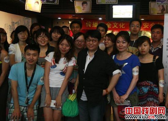 小剧场话剧《夜店之天生绝配》