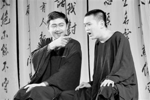 话剧进校园，是推广高雅艺术的一种尝试