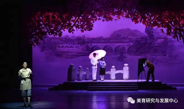 话剧《花桥荣记》一碗桂林米粉串起两岸故乡情