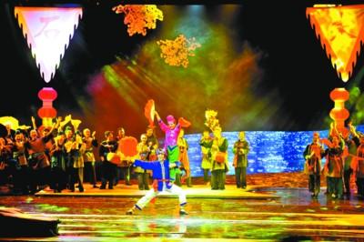 新创话剧《淮河新娘》在合肥上演