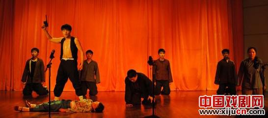 皖西学院话剧社上演《生死场》