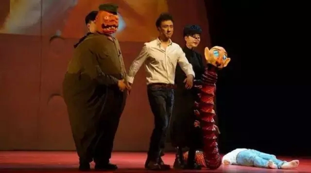 原创话剧《大先生》首演