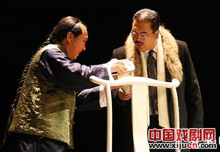 话剧《风刮卜奎》上演