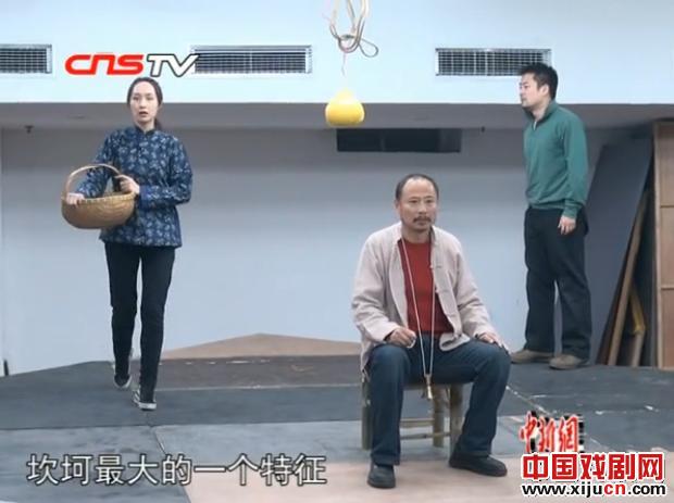 周野芒出演原创话剧《老大》