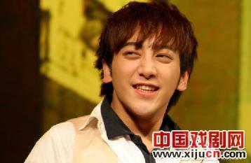 男版&ldquo;范冰冰&rdquo;出演话剧 《麻男辣女诱惑你》