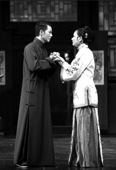 话剧《风雪夜归人》浓情上演 &ldquo;二度梅&rdquo;戏骨张秋歌首次加盟
