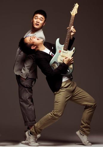 筷子兄弟首演话剧《老男孩》