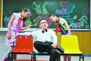 校园话剧团拉近亲子关系