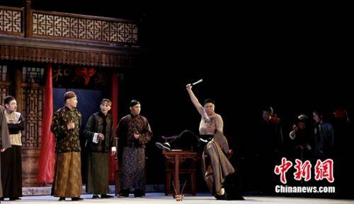 话剧《断金》一票难求