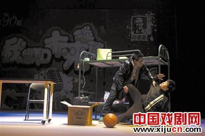 三幕微话剧再现校园生活