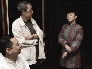 话剧大导们今年吃老本