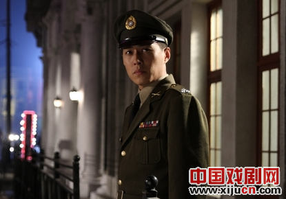 靳东为演话剧版&ldquo;毛泽东&rdquo;苦练湖南话