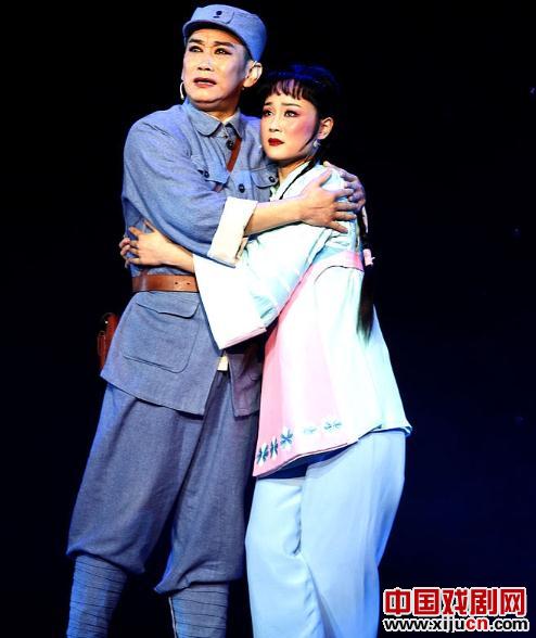 黄梅戏《半个月亮》心灵的博弈