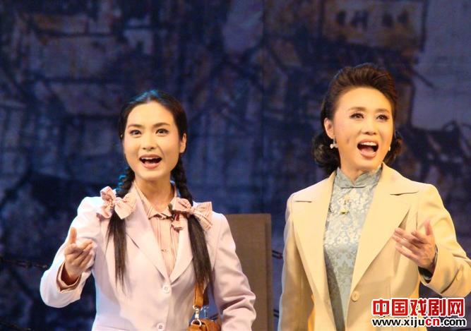 观看马鞍山黄梅剧团仝婷主演的《千羽锦》