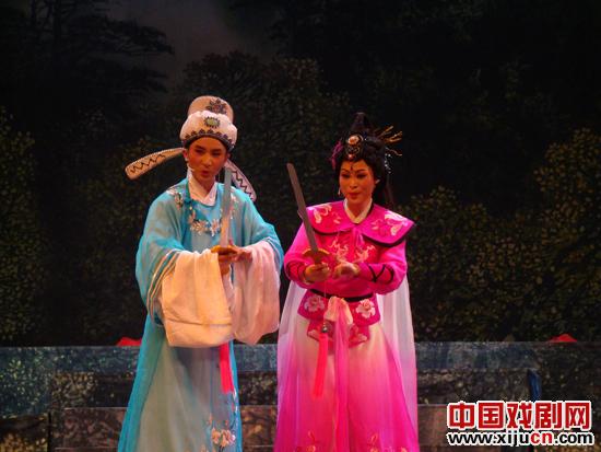黄梅戏遗产抢救工程三台大戏激发艺术活力