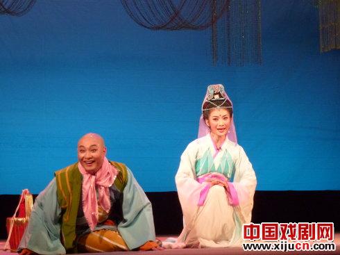 黄梅戏惠民演出在黄州拉开序幕
