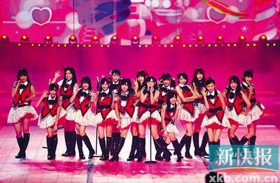 李宇春安徽卫视春晚秀黄梅戏 Rain电臀舞引尖叫