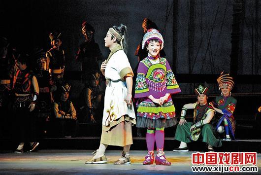 黄梅戏《妹娃要过河》亮相十艺节