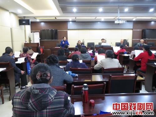 黄梅戏首期培训在徽州人家社区开班