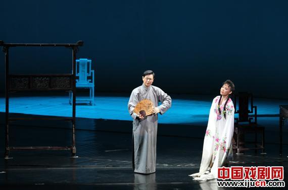 最新版黄梅戏《严凤英》昨亮相国家大剧院