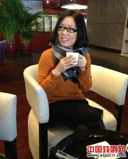 吴琼黄梅调音乐剧《贵妇还乡》引热议