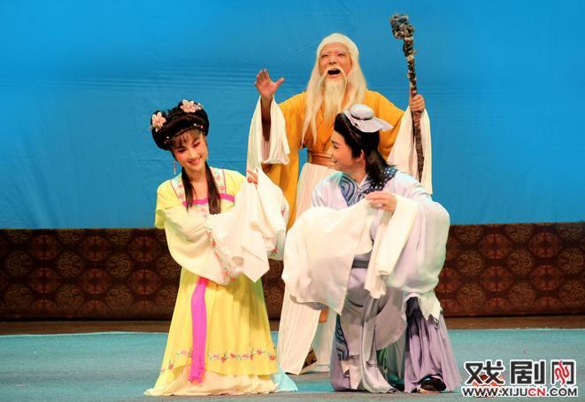 黄梅戏《天仙配》在鄂州市&middot;鄂州大剧院惠民演出