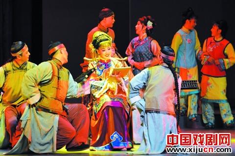 韩再芬领衔最新原创舞台剧《徽州往事》亮相苏城舞台