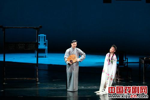 吴琼领衔黄梅戏舞台剧《严凤英》