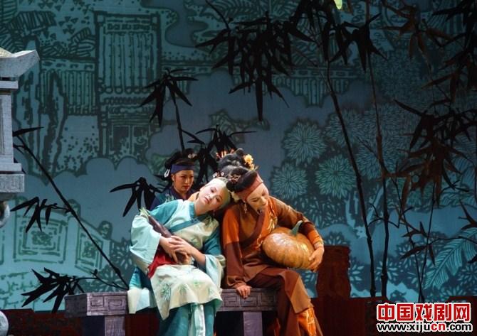 评新编黄梅戏红楼探春