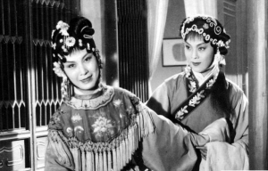 《严凤英一家人》描绘她为振兴黄梅戏所付出的艰苦历程