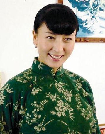 八小妹揭&ldquo;乡村女神&rdquo;闫学晶：为何甘愿当后妈