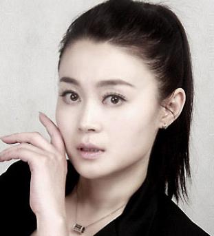 漂亮大学生关婷娜与赵本山谈&ldquo;恋爱&rdquo;