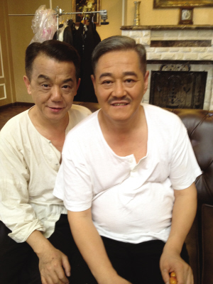 拍戏幕后 急脾气本山骂完小沈阳再去哄