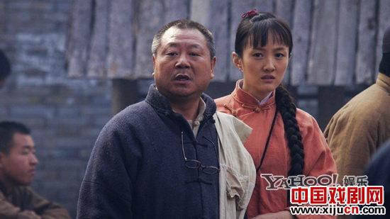 范伟衣珊《上阵父子兵》唱东北二人转