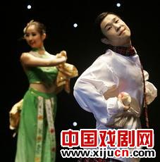 二人转&ldquo;赵家班&rdquo;笑爆上海滩