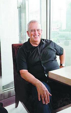 卓别林之子想见赵本山