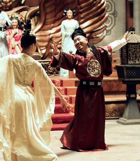 《七十二层奇楼》探秘团古装尬舞 吴亦凡王小利争舞王