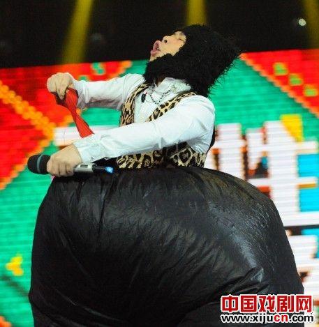 赵小龙百变串烧二人转用脸唱《忐忑》