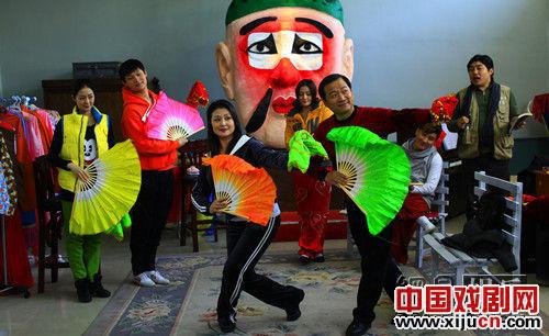 《不是钱的事》二人转展风采