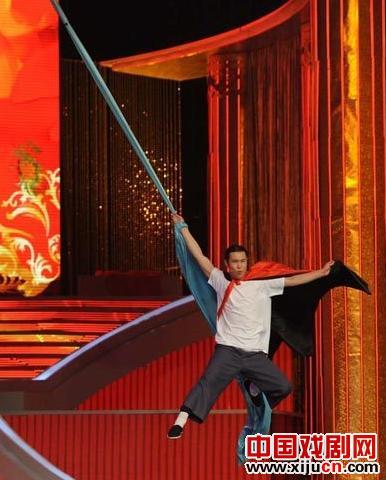 小沈阳春晚为妻子沈春阳&ldquo;下跪&rdquo;