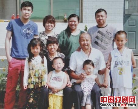 小沈阳全家都是二人转演员？