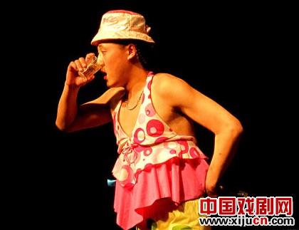 &ldquo;二人转&rdquo;剧场想到的